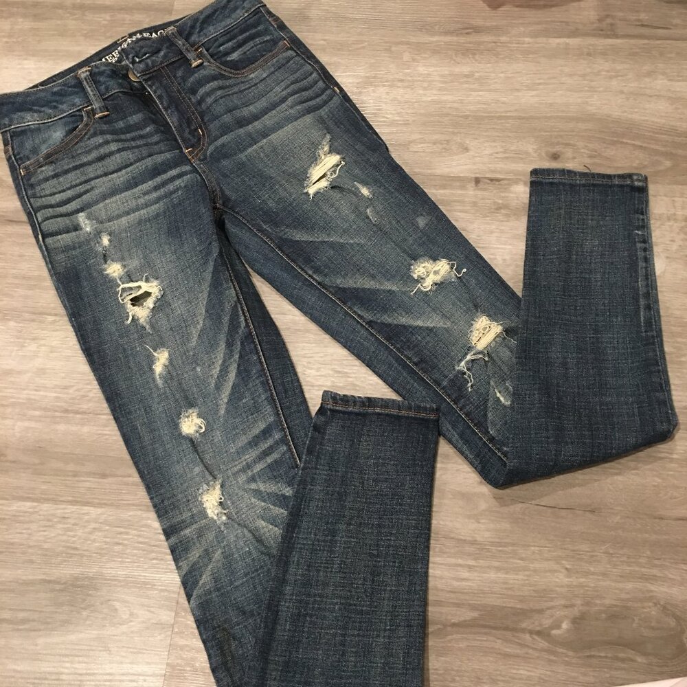 American Eagle Outfitters Distressed Skinny Jeans 0